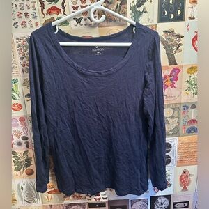 Large Navy Blue Nevada Scoop Neck Long Sleeve Shirt. Great condition.